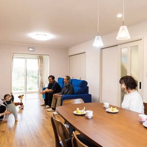 三世代が笑顔で暮らす やさしさあふれる住空間